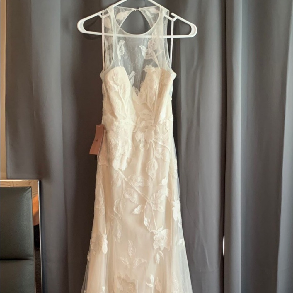 Willowby Prescott Wedding Gown - Picture 9 of 11